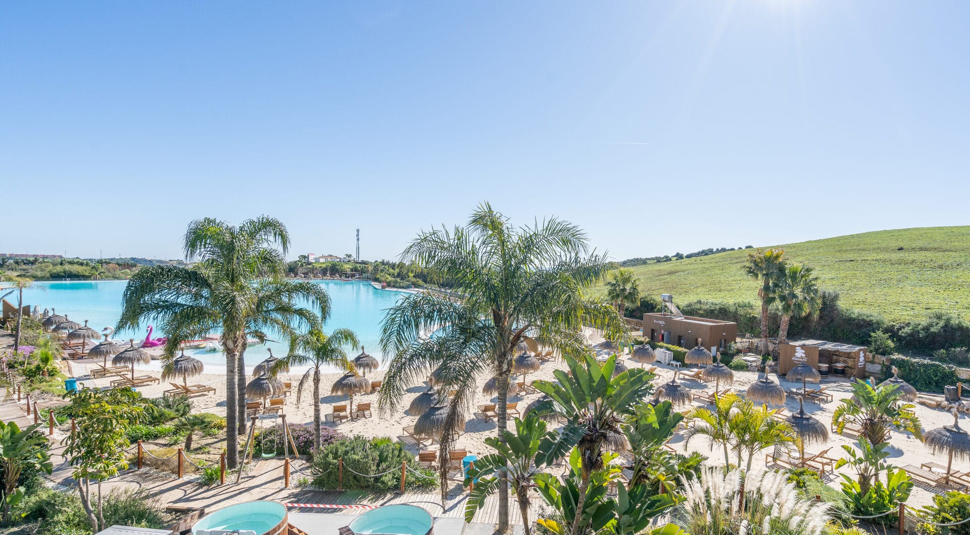 Beautiful new renovated apartment with a large garden in Alcazaba Lagoon