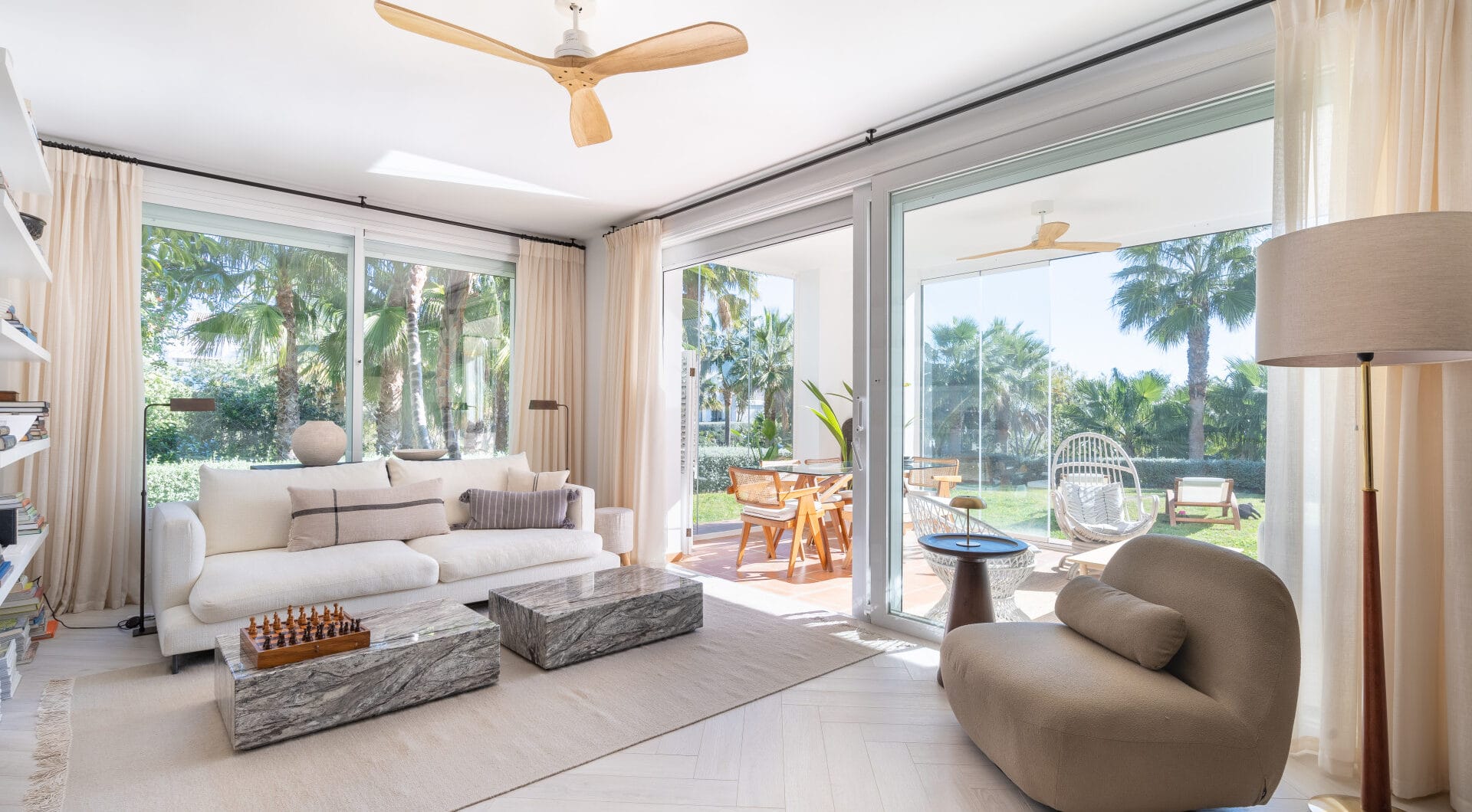 Beautiful new renovated apartment with a large garden in Alcazaba Lagoon