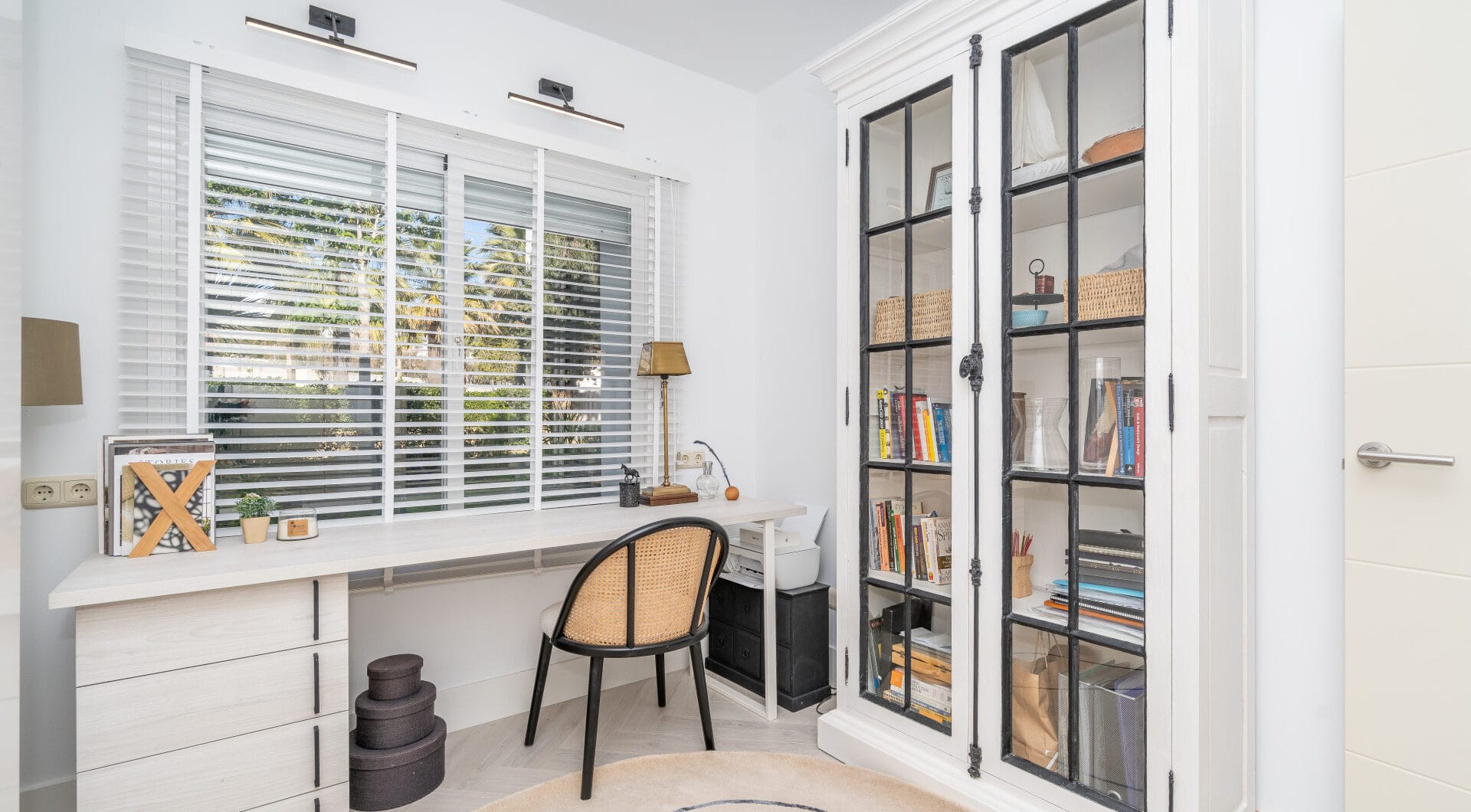 Beautiful new renovated apartment with a large garden in Alcazaba Lagoon