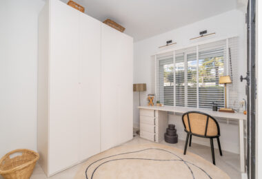 Beautiful new renovated apartment with a large garden in Alcazaba Lagoon