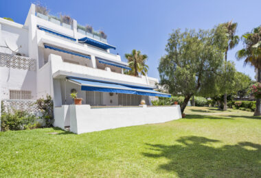 Spacious 3 bedroom apartment – Nueva Andalucía, just steps from Puerto Banus