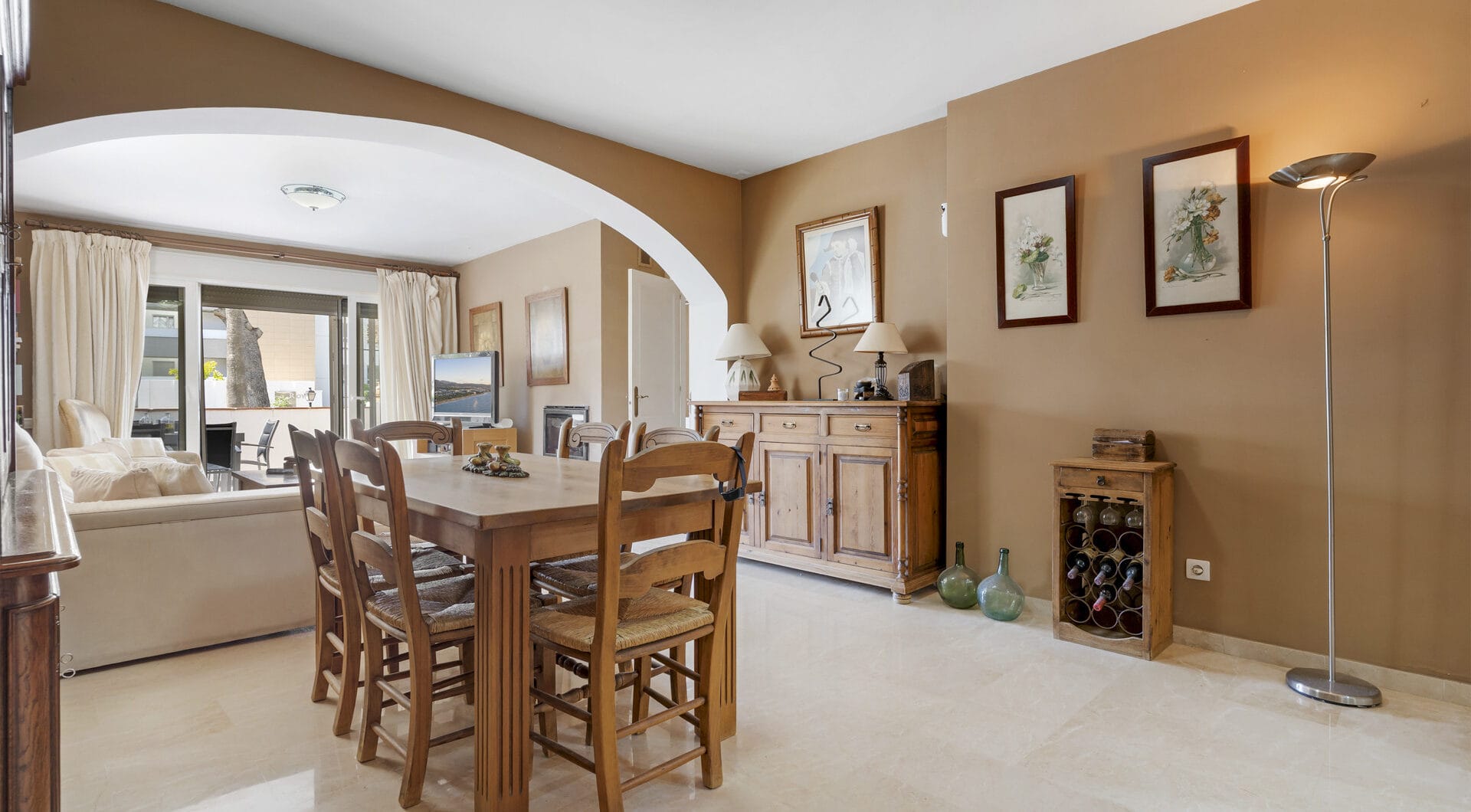 Spacious 3 bedroom apartment – Nueva Andalucía, just steps from Puerto Banus