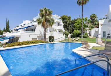 Spacious 3 bedroom apartment – Nueva Andalucía, just steps from Puerto Banus
