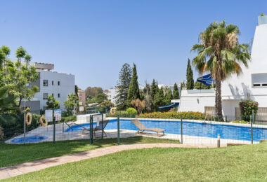 Spacious 3 bedroom apartment – Nueva Andalucía, just steps from Puerto Banus