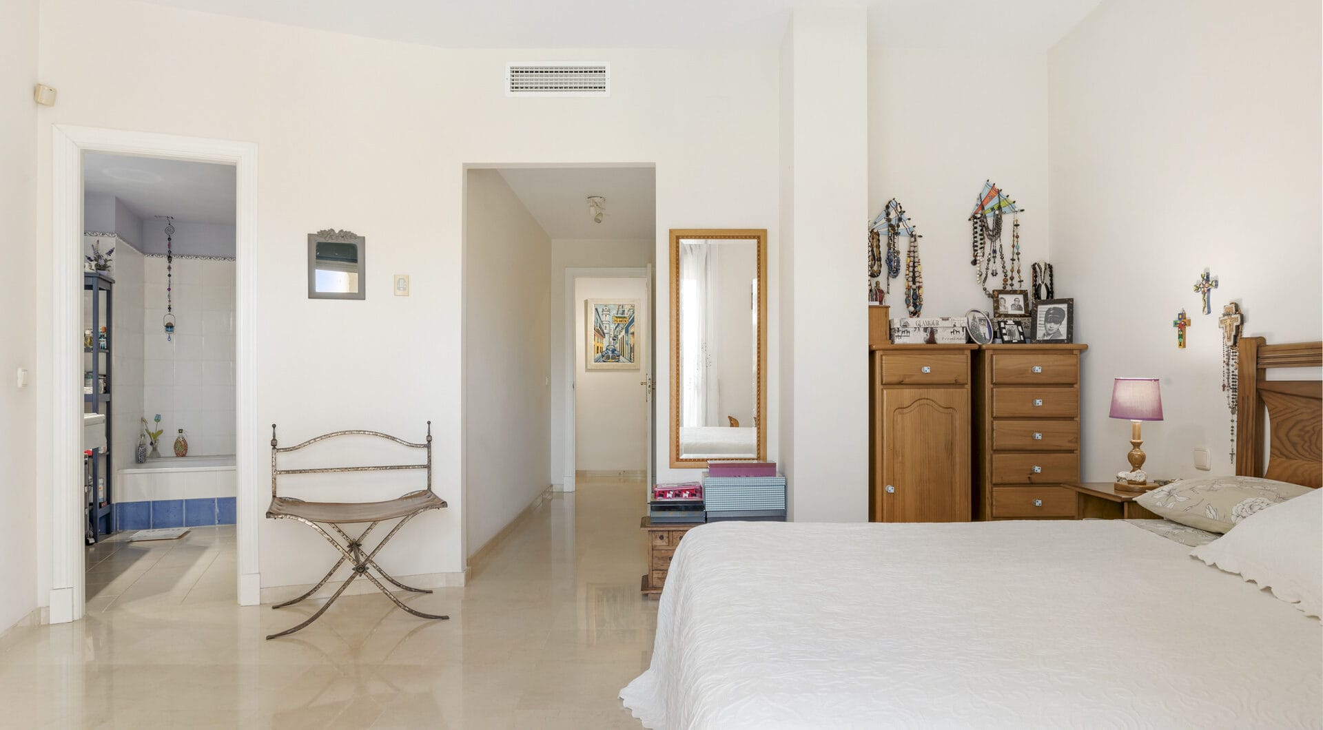Large first floor apartment in Guadalcántara, San Pedro de Alcántara