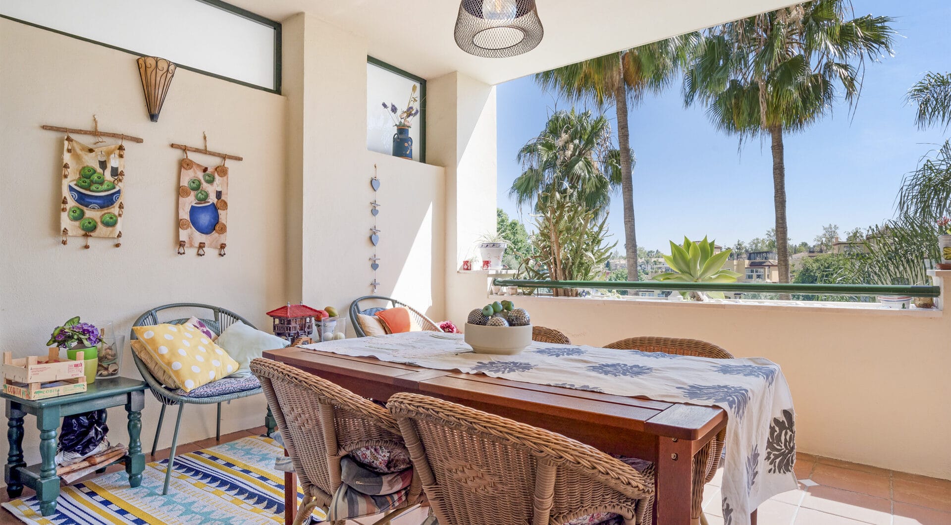 Large first floor apartment in Guadalcántara, San Pedro de Alcántara