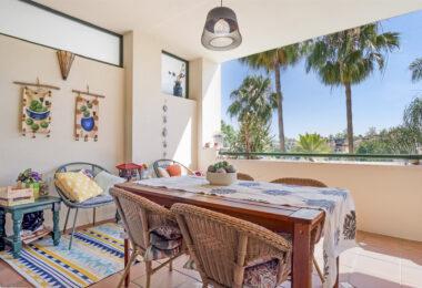 Large first floor apartment in Guadalcántara, San Pedro de Alcántara
