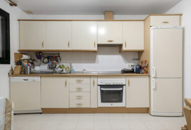 Large first floor apartment in Guadalcántara, San Pedro de Alcántara