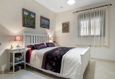Large first floor apartment in Guadalcántara, San Pedro de Alcántara