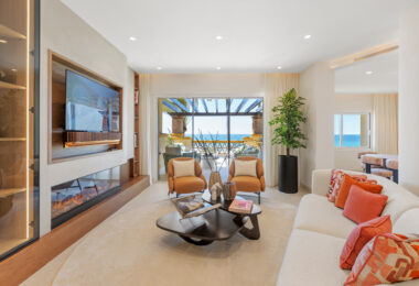 Exclusive renovated beachfront apartment – Rio Real Marbella