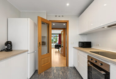 Bright 2 bedroom apartment with private terrace in Selwo