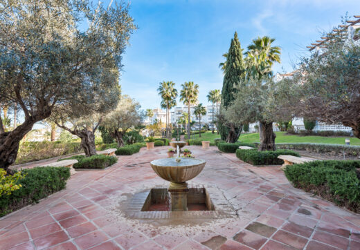 Bright 2 bedroom apartment with private terrace in Selwo
