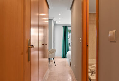 Bright 2 bedroom apartment with private terrace in Selwo