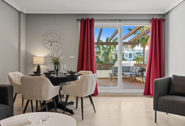 Bright 2 bedroom apartment with private terrace in Selwo