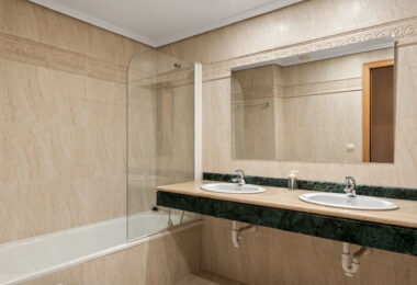 Bright 2 bedroom apartment with private terrace in Selwo