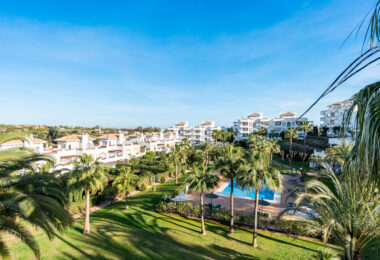 Bright 2 bedroom apartment with private terrace in Selwo