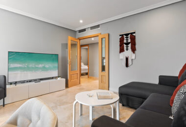 Bright 2 bedroom apartment with private terrace in Selwo