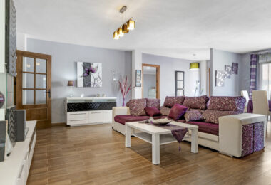 Large 6 Bedroom Villa with Sea and Mountain Views in Estepona