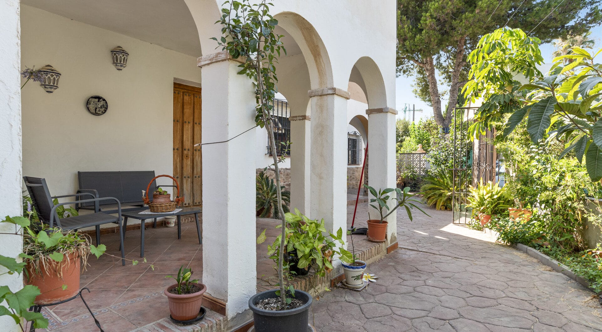 Large 6 Bedroom Villa with Sea and Mountain Views in Estepona