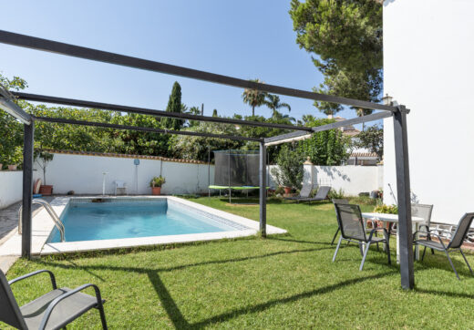 Large 6 Bedroom Villa with Sea and Mountain Views in Estepona