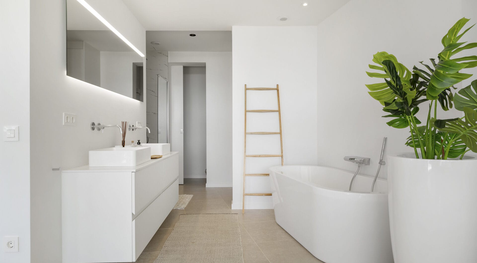 Contemporary Luxury with Panoramic Views in La Alquería