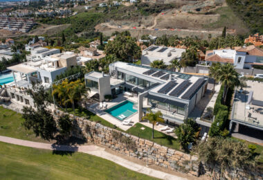 Contemporary Luxury with Panoramic Views in La Alquería