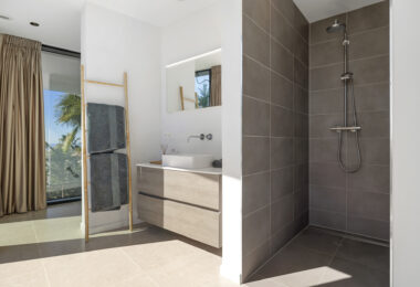 Contemporary Luxury with Panoramic Views in La Alquería