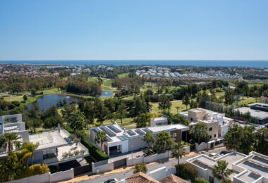 Contemporary Luxury with Panoramic Views in La Alquería