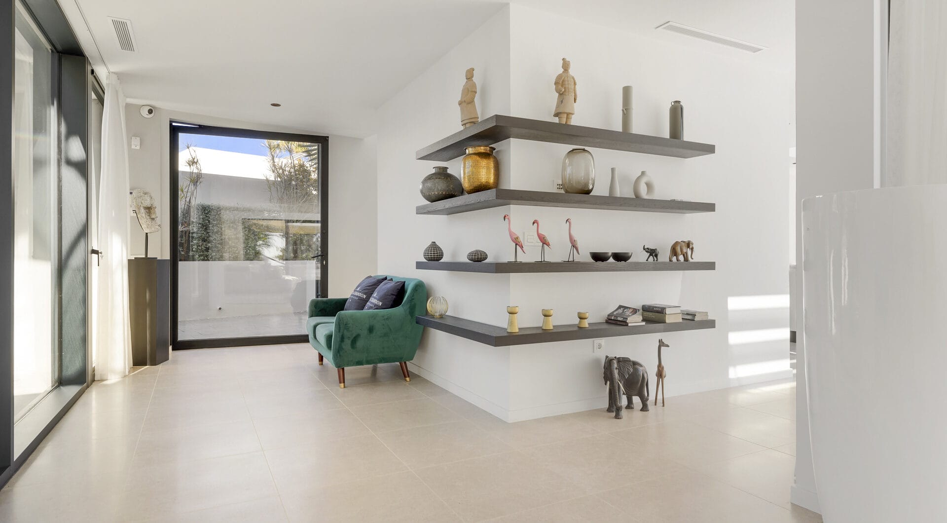 Contemporary Luxury with Panoramic Views in La Alquería