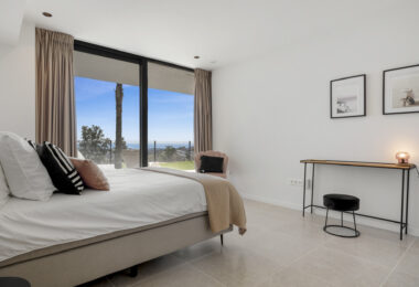 Contemporary Luxury with Panoramic Views in La Alquería