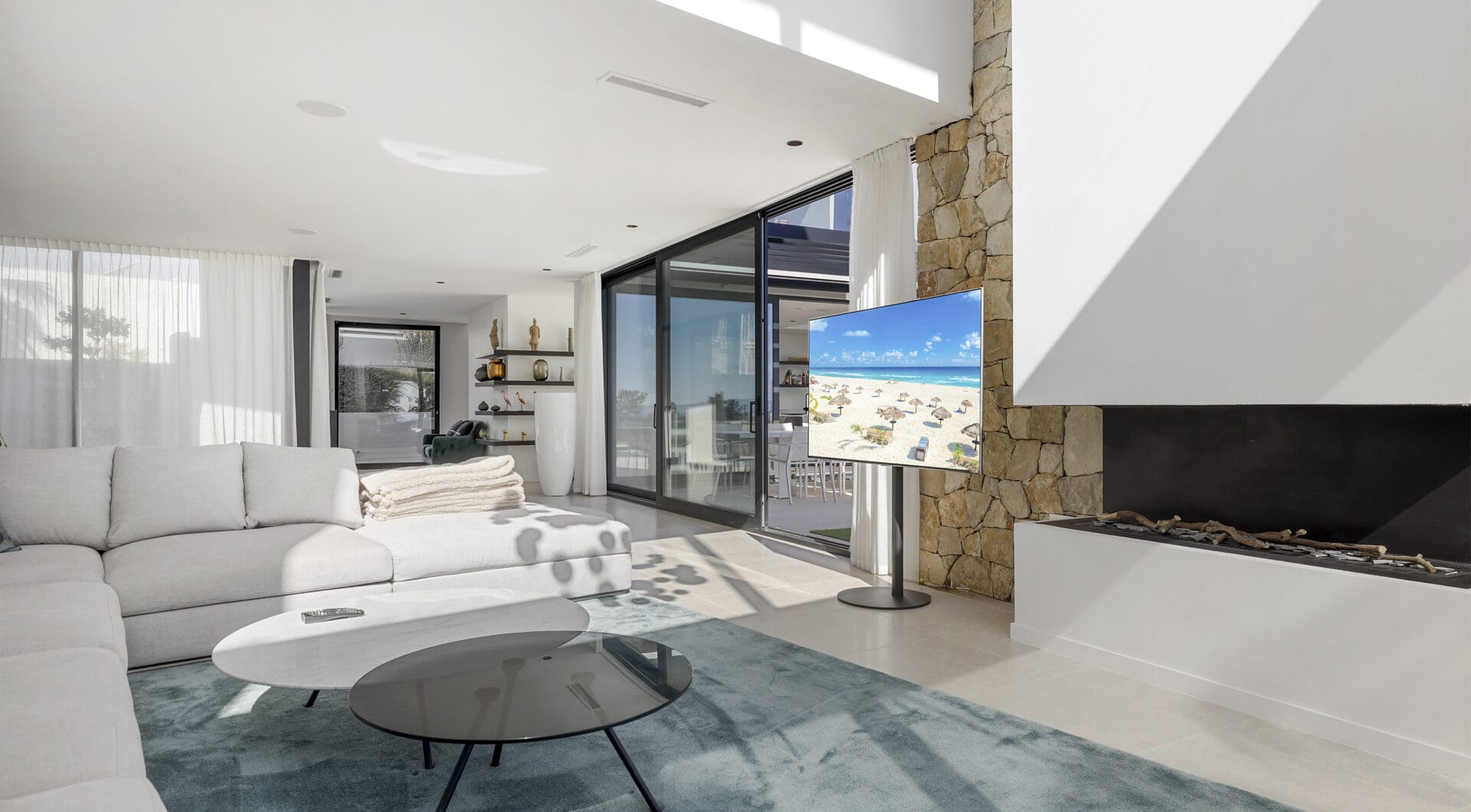 Contemporary Luxury with Panoramic Views in La Alquería