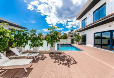 Short term rental - Exclusive Villa with Heated Pool and Hamam