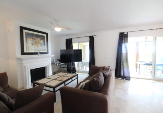 BEAUTIFULL AND PRIVATE SEMIDETACHED   OPEN VIEWS TO THE SEA