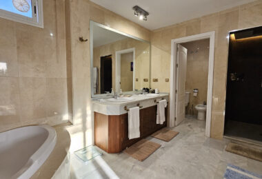 Luxurious Penthouse in Guadalmina Baja, San Pedro de Alcantara