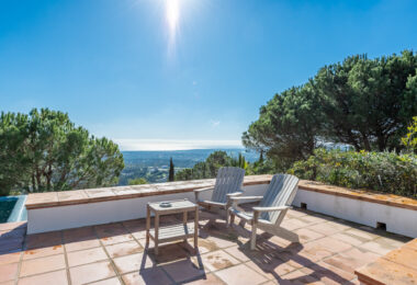 Luxurious Villa with Stunning Views in La Reserva Sotogrande