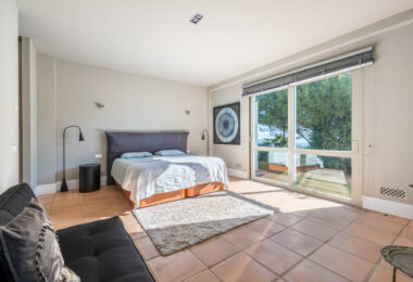Luxurious Villa with Stunning Views in La Reserva Sotogrande