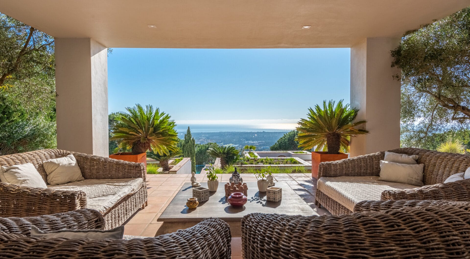 Luxurious Villa with Stunning Views in La Reserva Sotogrande