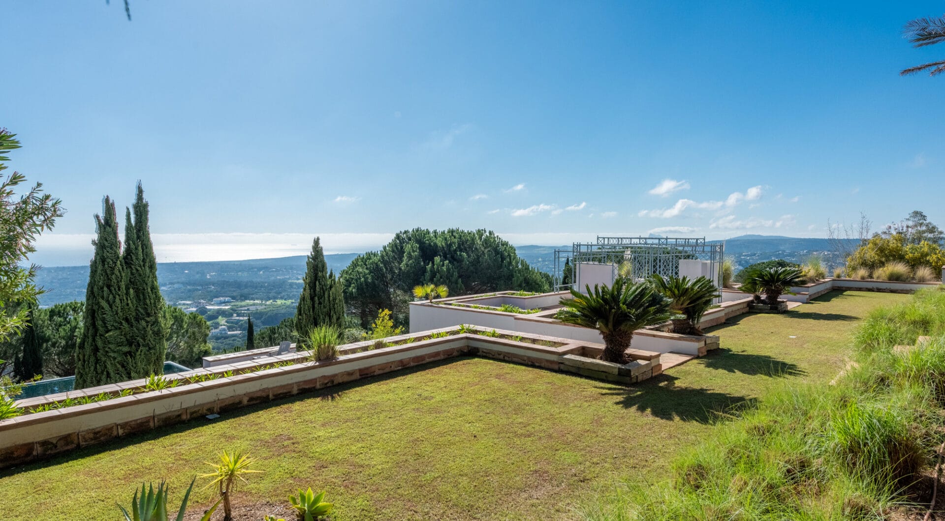 Luxurious Villa with Stunning Views in La Reserva Sotogrande