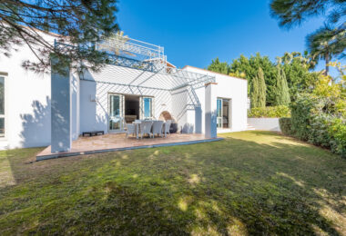 Luxurious Villa with Stunning Views in La Reserva Sotogrande