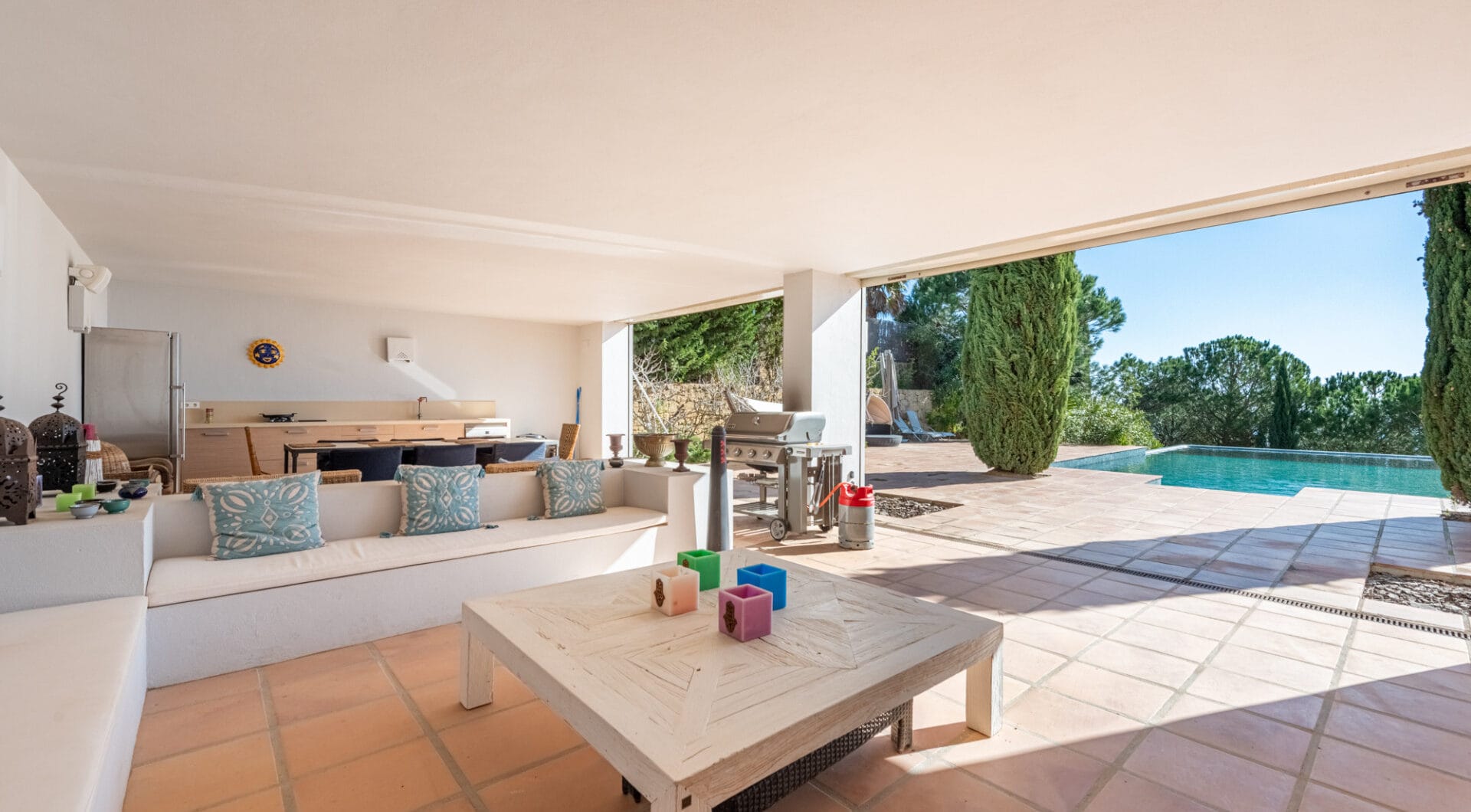 Luxurious Villa with Stunning Views in La Reserva Sotogrande