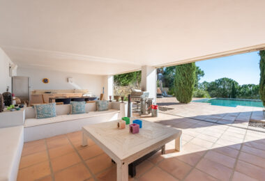 Luxurious Villa with Stunning Views in La Reserva Sotogrande