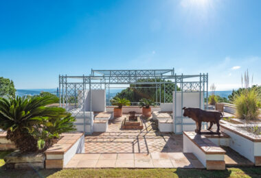 Luxurious Villa with Stunning Views in La Reserva Sotogrande