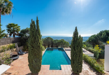 Luxurious Villa with Stunning Views in La Reserva Sotogrande