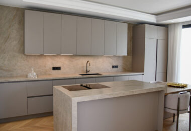 Elegant 6–7 Bedroom Villas in Las Lomas del Marbella Club, Golden Mile