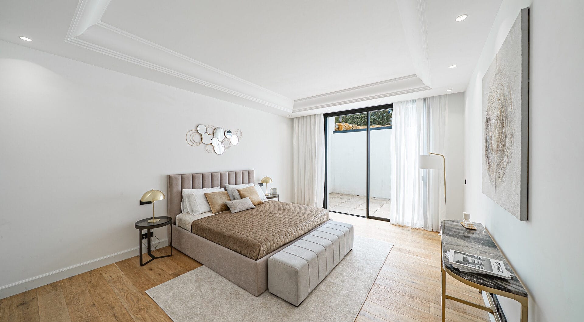 Elegant 6–7 Bedroom Villas in Las Lomas del Marbella Club, Golden Mile