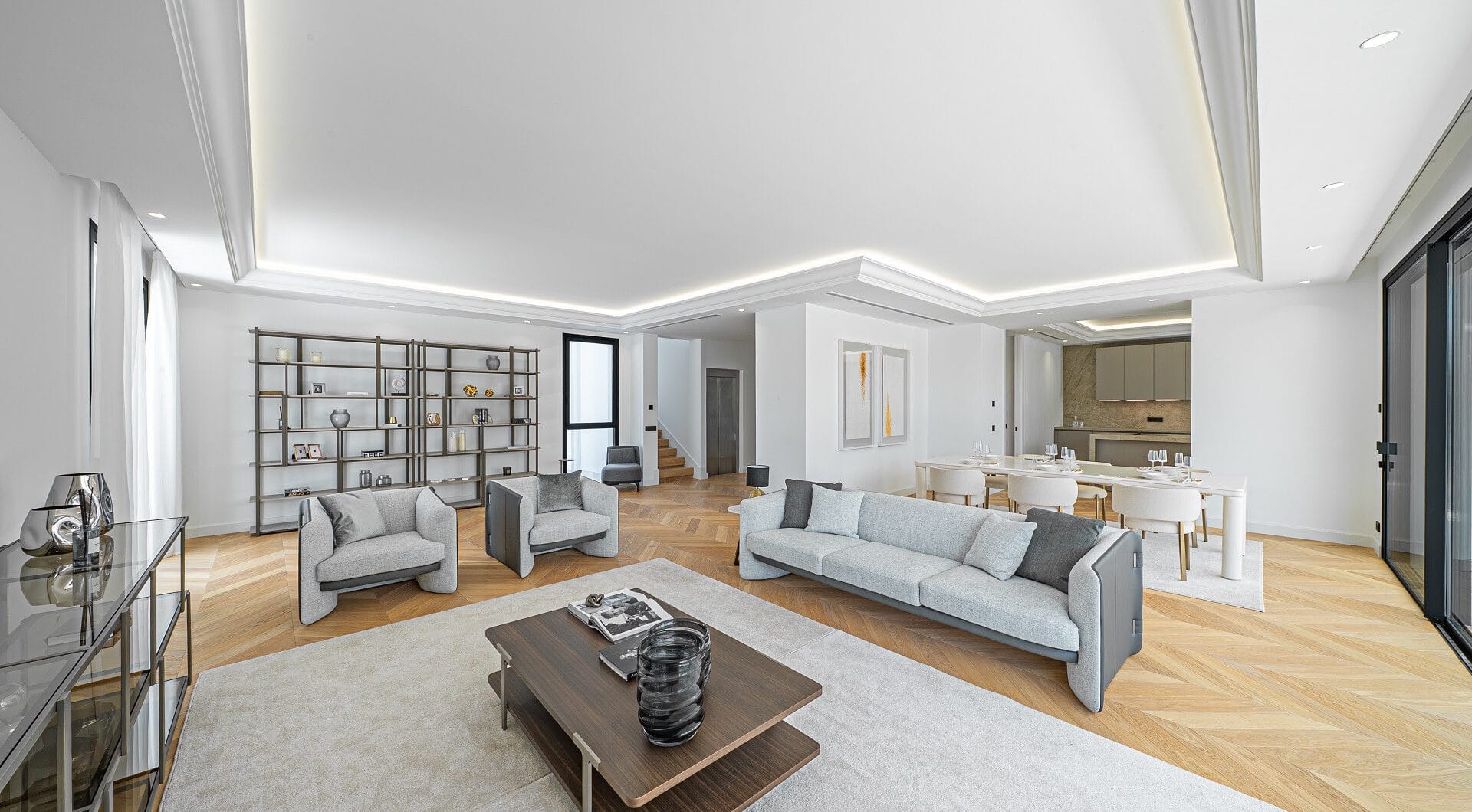 Elegant 6–7 Bedroom Villas in Las Lomas del Marbella Club, Golden Mile