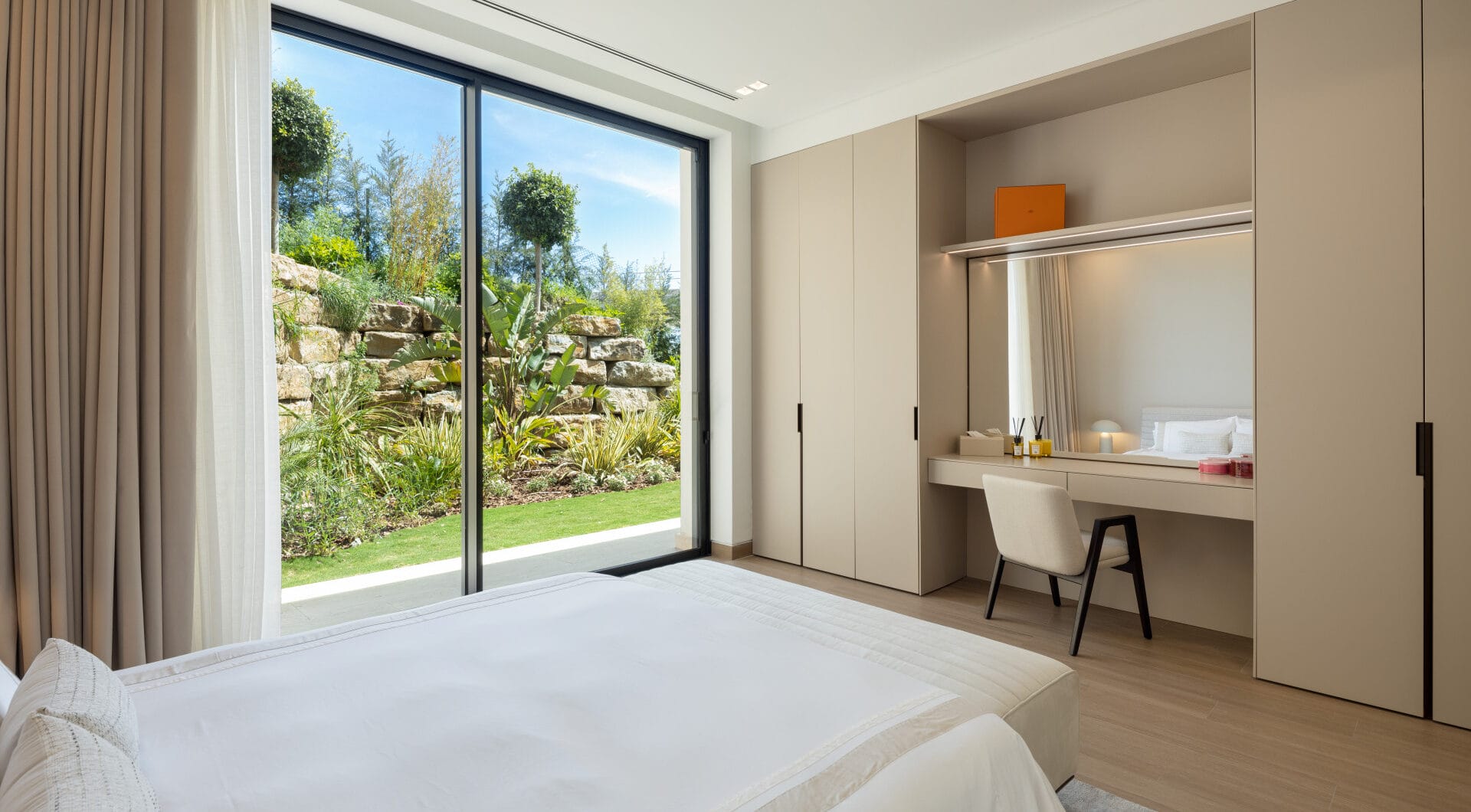 Villa Avani 5 –Modern 6-Bedroom Luxury Villa