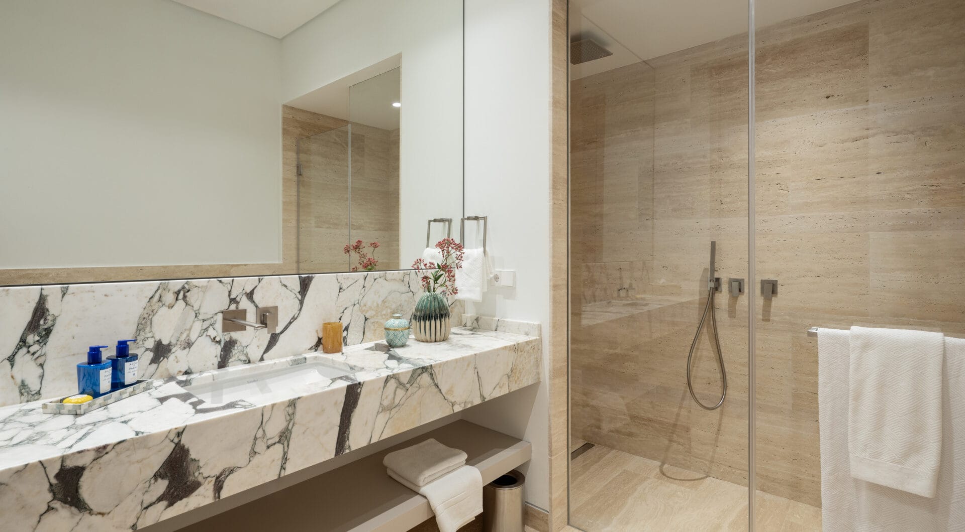Villa Avani 5 –Modern 6-Bedroom Luxury Villa