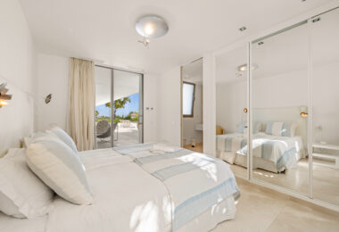 Contemporary Masterpiece with Pool &amp; Tennis Court in La Cerquilla, Nueva Andalucía
