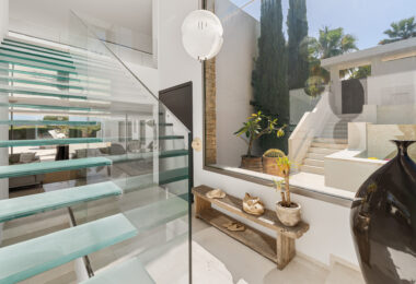Contemporary Masterpiece with Pool &amp; Tennis Court in La Cerquilla, Nueva Andalucía